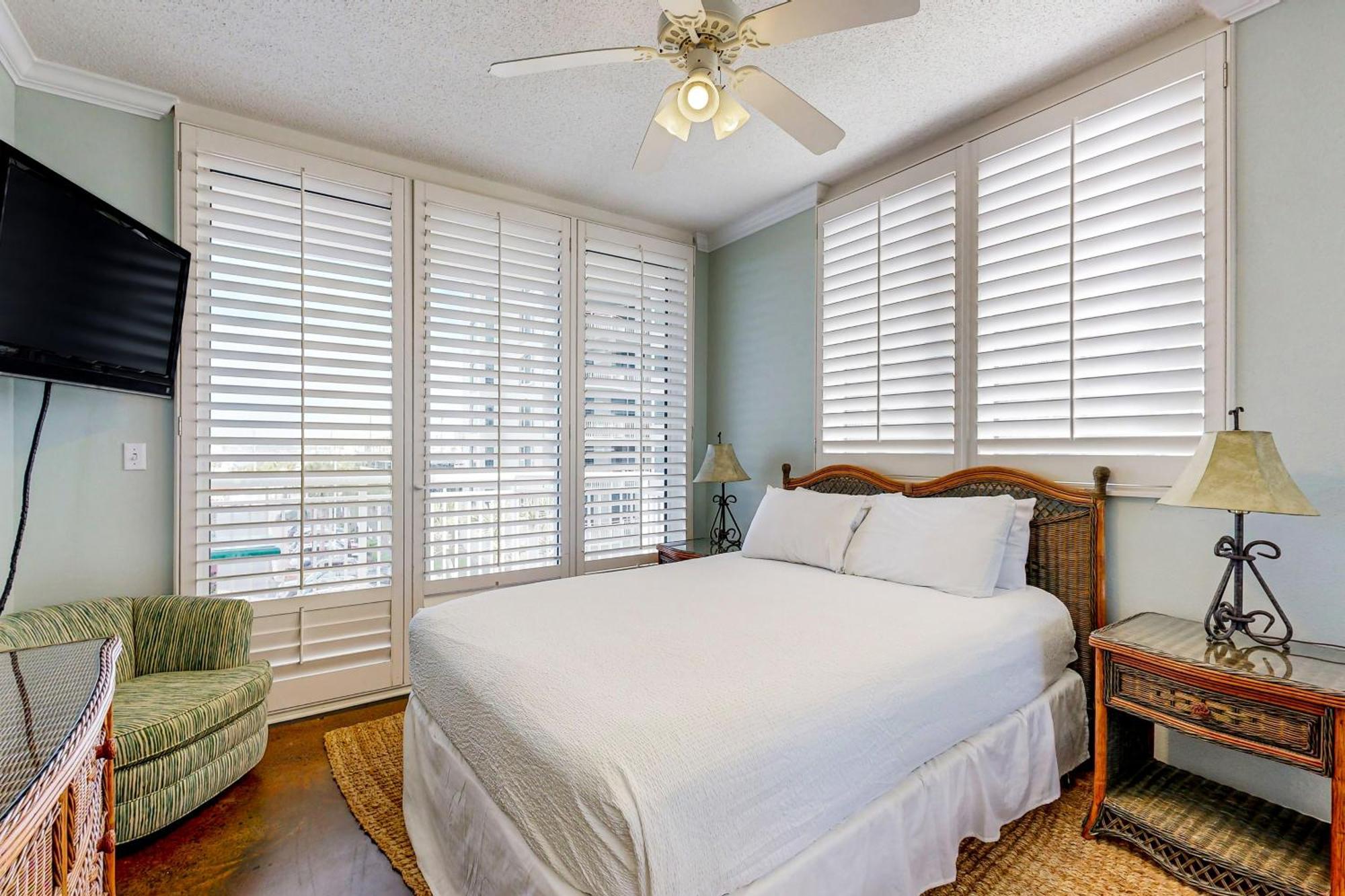 Pearl Condos Navarre Bilik gambar