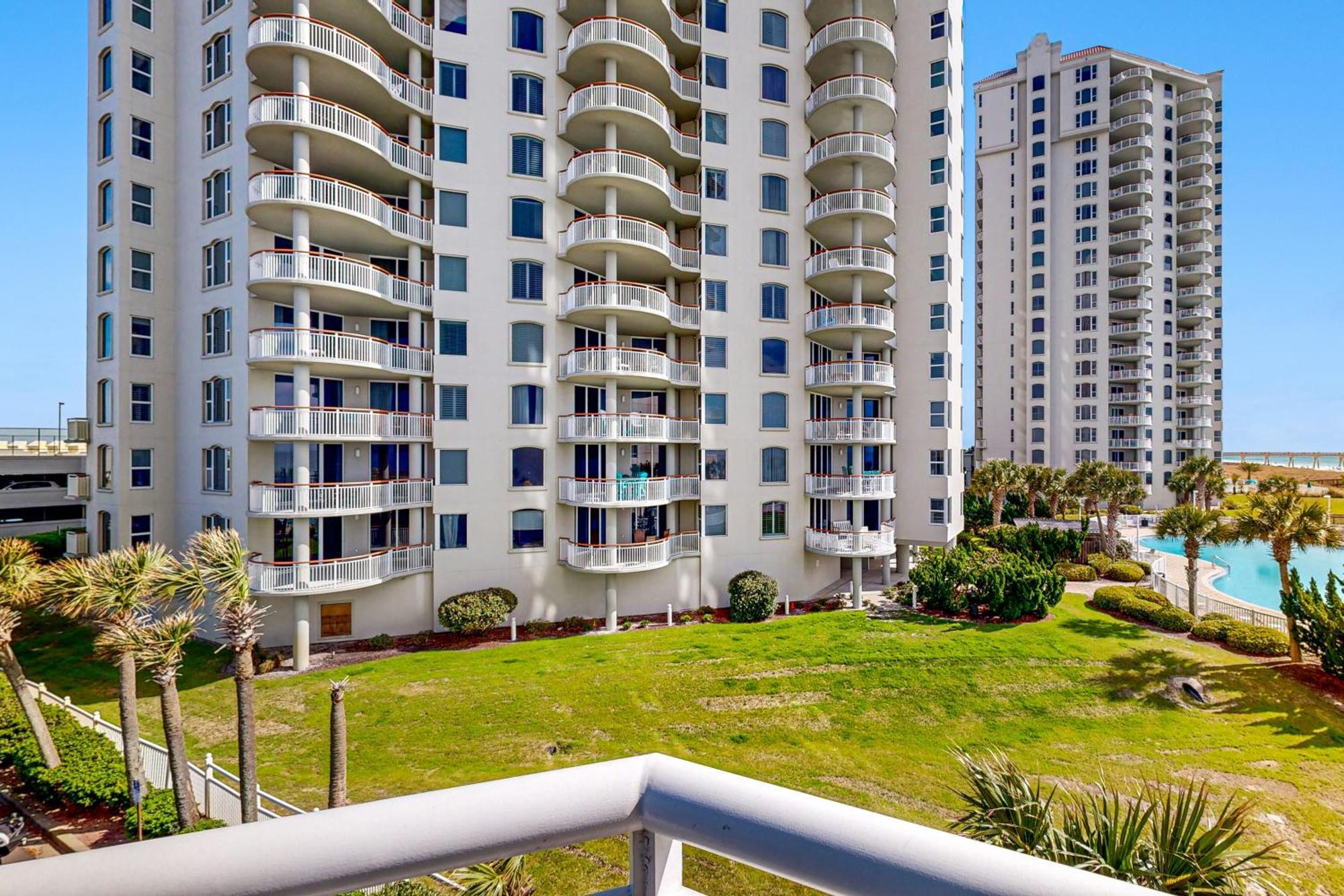 Pearl Condos Navarre Bilik gambar