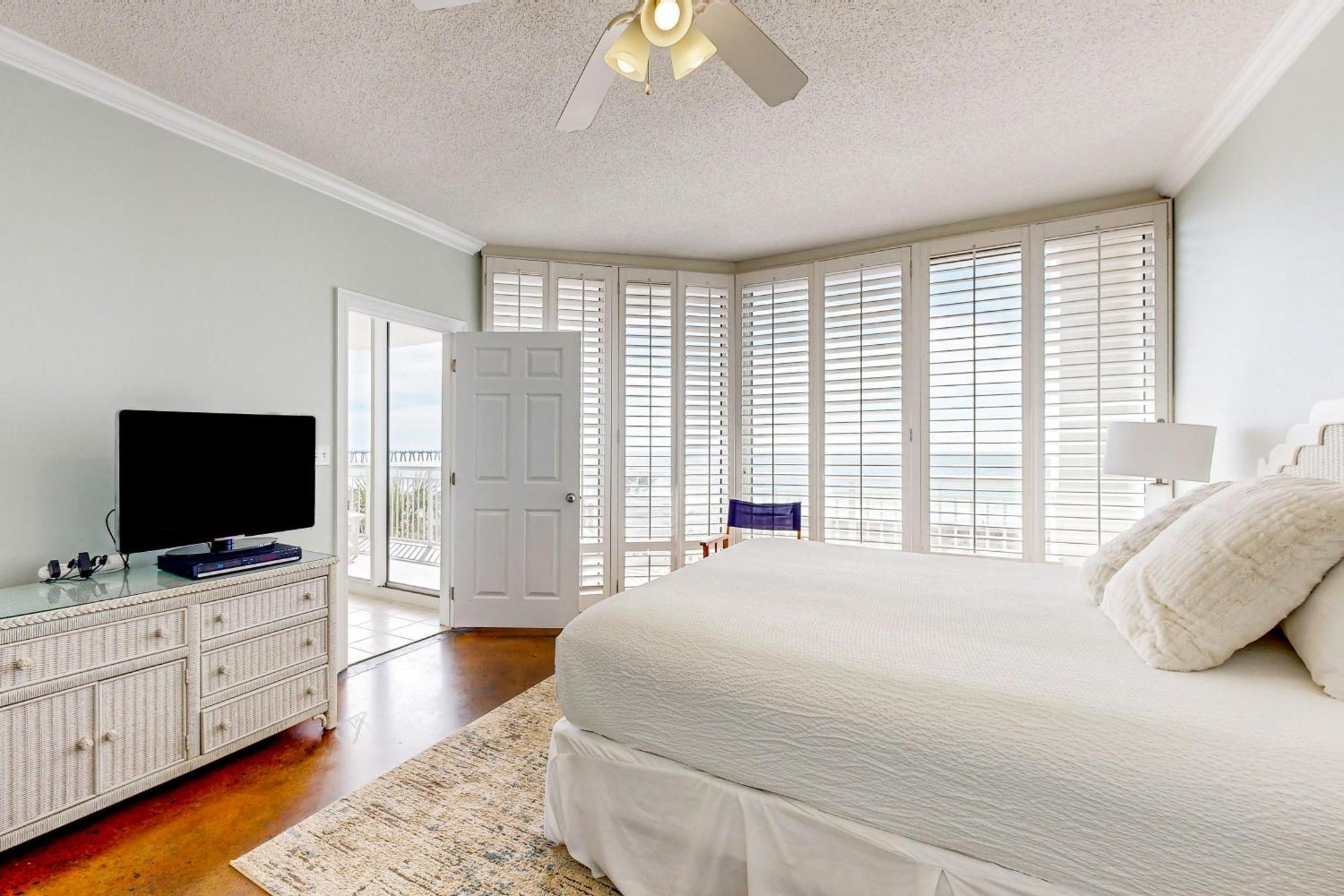 Pearl Condos Navarre Bilik gambar